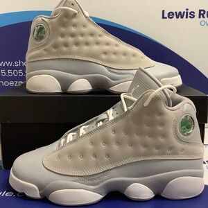 Air Jordan 13 Wolf Grey Kids Size 6.5y